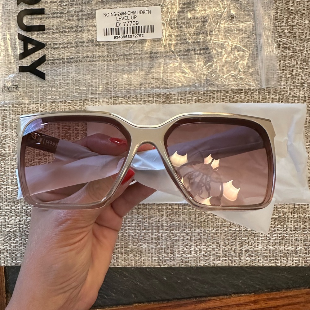Quay Australia Women's Square Sunglasses -